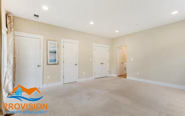 Photo - 7802 Five Oaks Ct