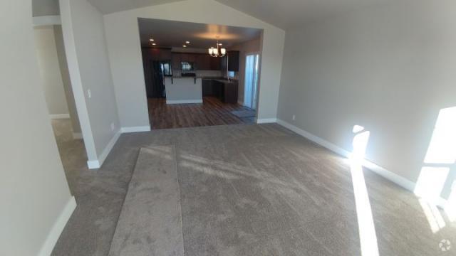 Building Photo - 3 bedroom in Billings MT 59105 Rental