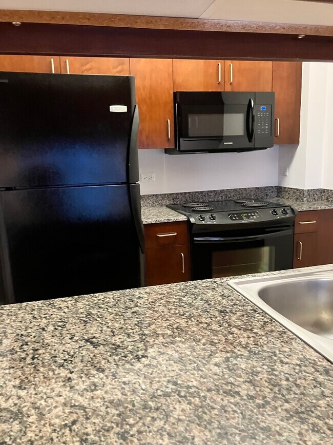 Photo - 1740 Oak Ave Unidad 707