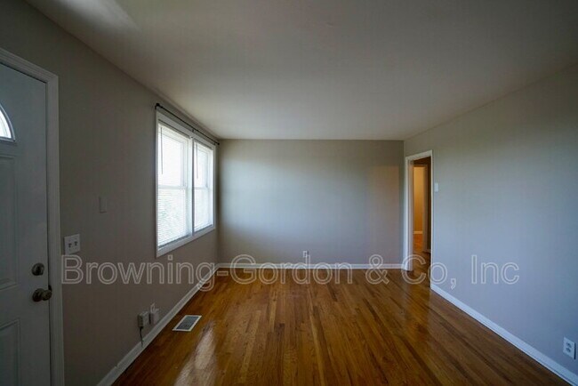 Photo - 2101 Eastwood Ave