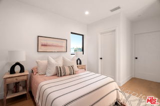 Photo - 2565 Veteran Ave