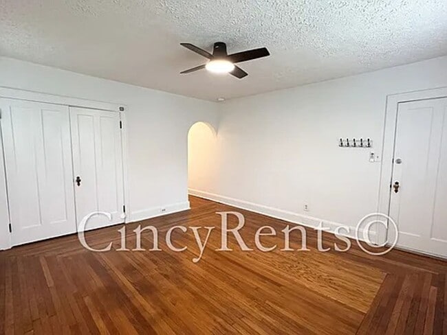 Photo - Courtland Ave. Apartments Unit Courtland - 3