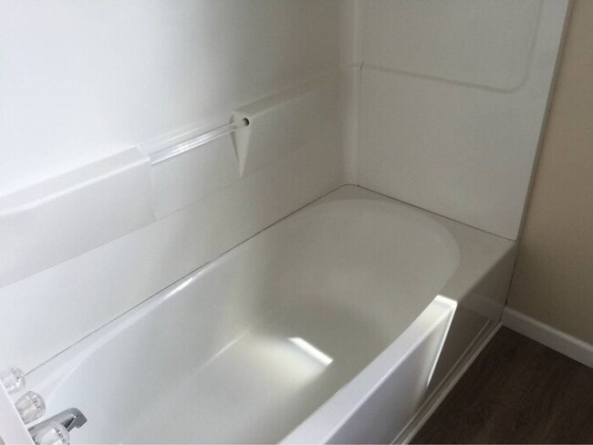 Photo - 3 bedroom 1.5 bath townhouse