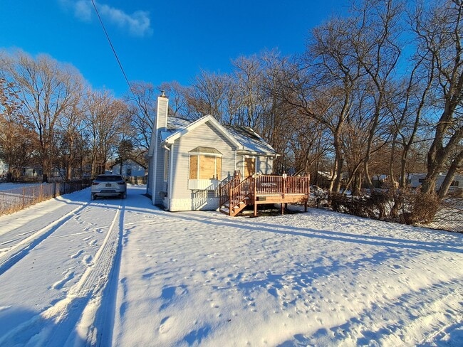 Building Photo - 2-bedroom, newly remodeled home on Flint's far east side