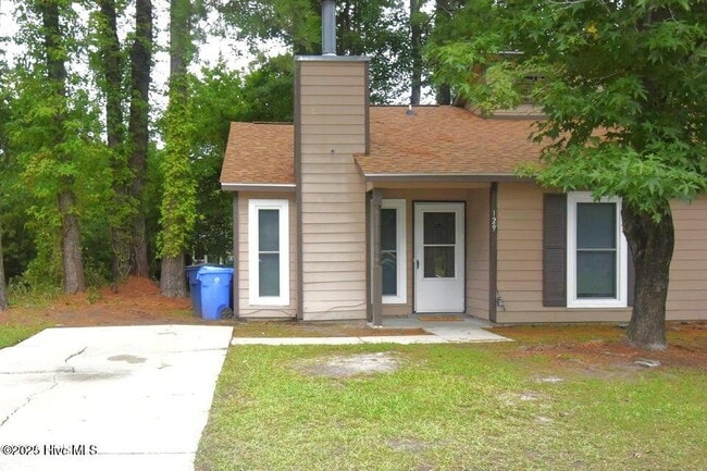 Building Photo - 129 Twinwood Dr Rental