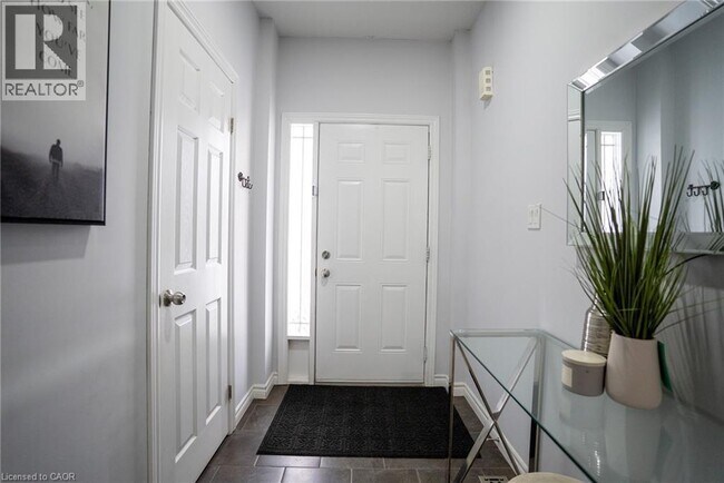 Photo - 9 Hampton Brook Wy