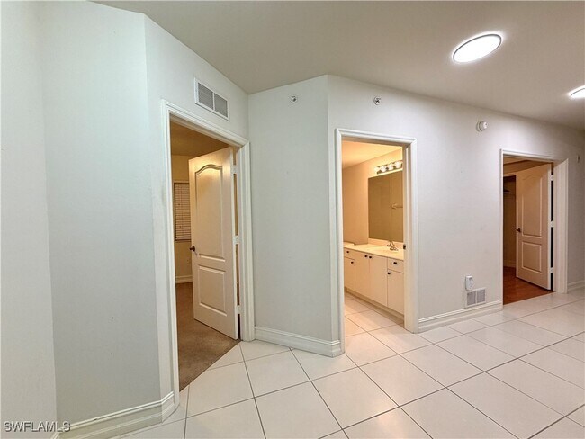 Photo - 7819 Regal Heron Cir Unit 8-101
