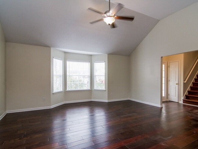 Photo - 4710 Millenium View Ct SW