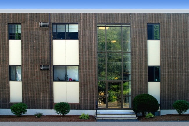 Building Photo - 550 Walnut Street Rental