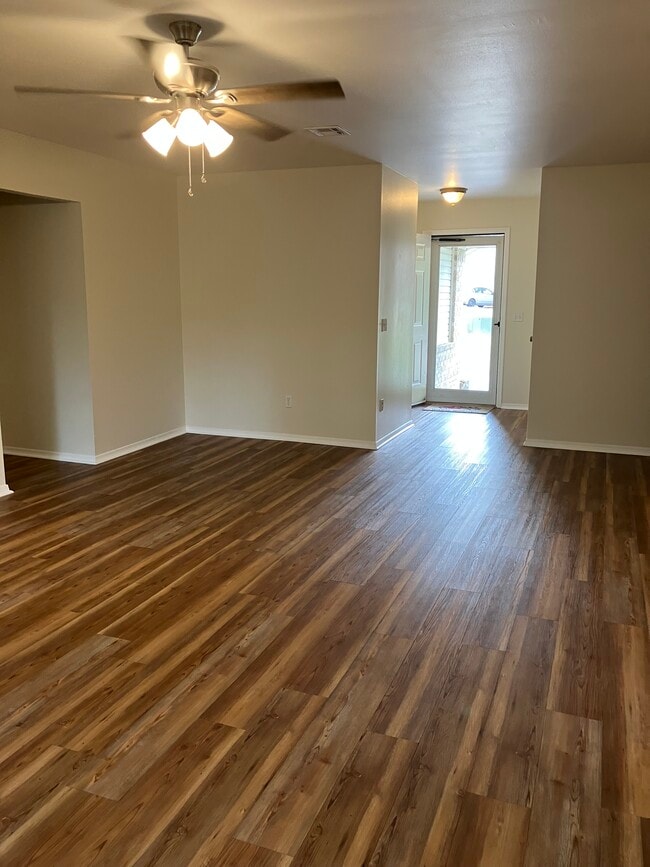 Photo - 8629 Golf Creek Dr