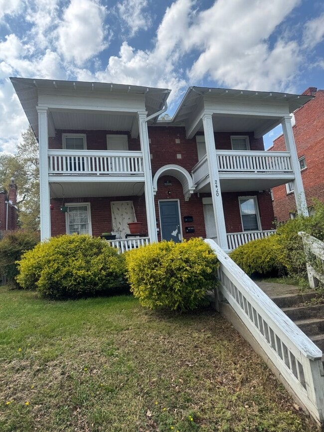 Building Photo - 2420 Barton Ave Unit 2420 Barton Ave Apt 2