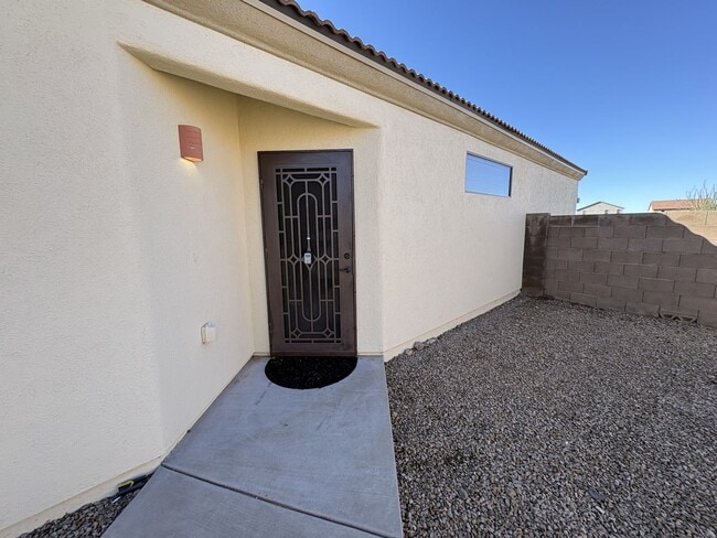 Photo - Move in ready Vail School District