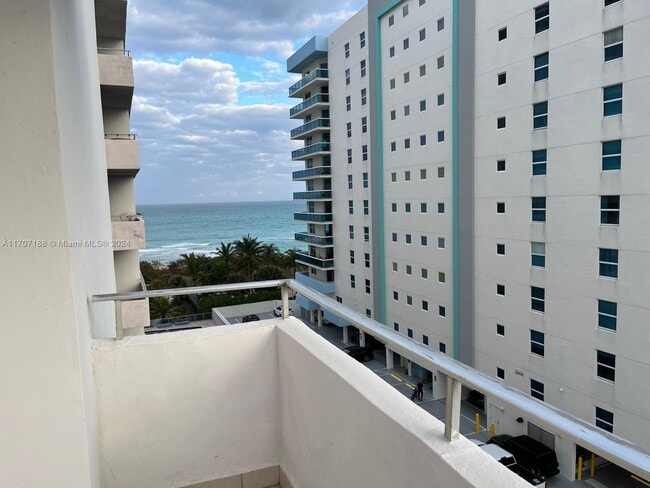 Photo - 9225 Collins Ave Unit 712