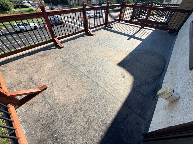 Photo - 3424 W Highland Blvd Unidad 3426 - UPPER