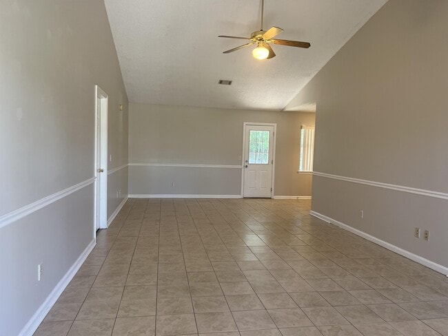 Photo - 753 Melissa Dr