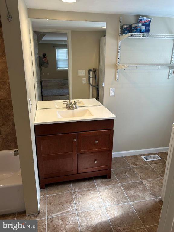 Photo - 104 Woodcrest Ave