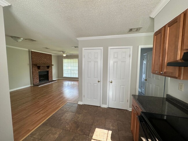 Photo - 2825 Shenandoah Dr