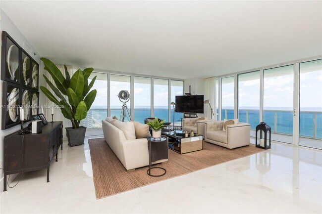 Photo - 1830 S Ocean Dr Unidad 2801