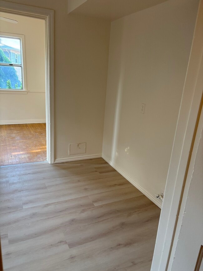 Photo - 5631 Edgemar Ave Unit 5631 Edgemar Ave
