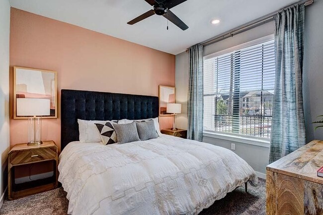 Photo - Woodridge at Grand Central Park