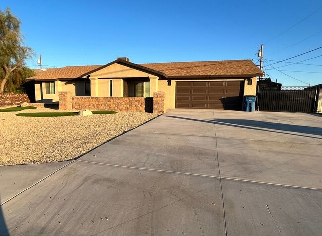 Photo - WINTER RENTAL 2026-2027