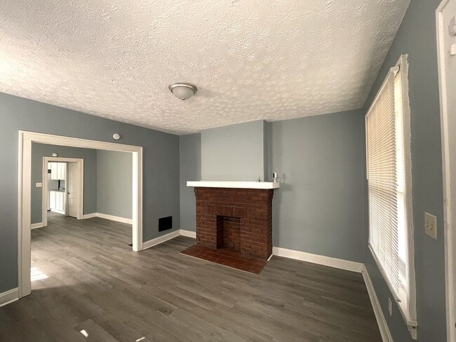 Photo - 801 Seymour Ave