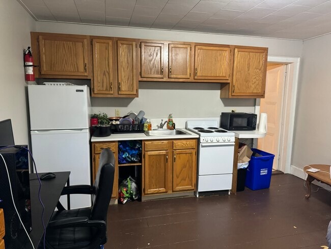 Photo - 14 Seminary Ave
