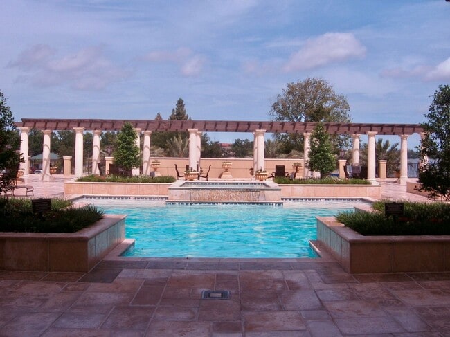 Building Photo - Luxury 3 Bed 2 Bath Condo at Crescent at U...