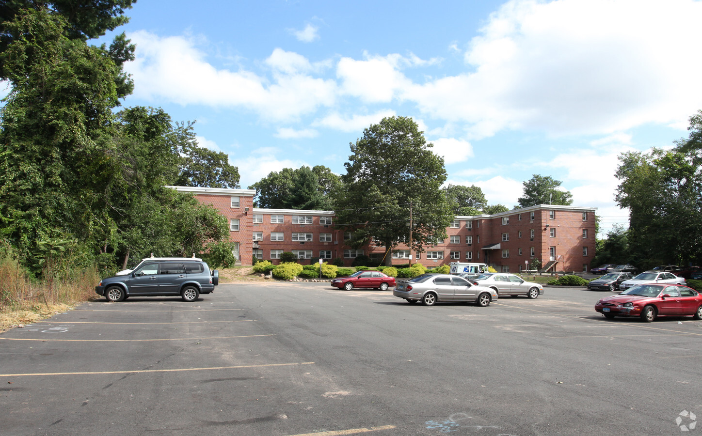 Photo - Carriage Hill Apartments