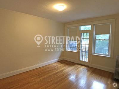 Building Photo - 1 bedroom in Boston MA 02135 Rental
