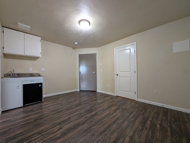 Photo - 1-Bedroom, 1-Bath Apartment In Downtown Springfield!