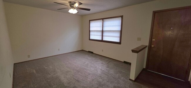 Photo - 2 Bedroom House close to Hospitals!  $895