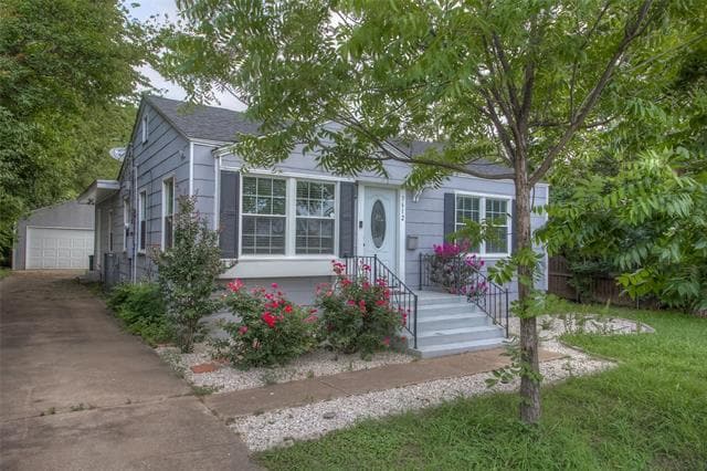 Photo - 5612 Birchman Ave
