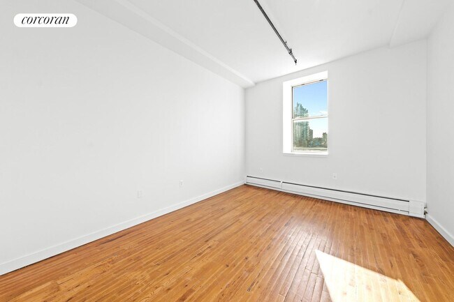 Photo - 275 Park Ave