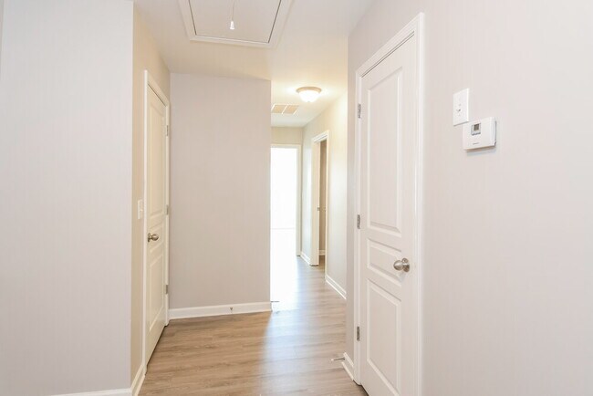Photo - 121 Townview Dr