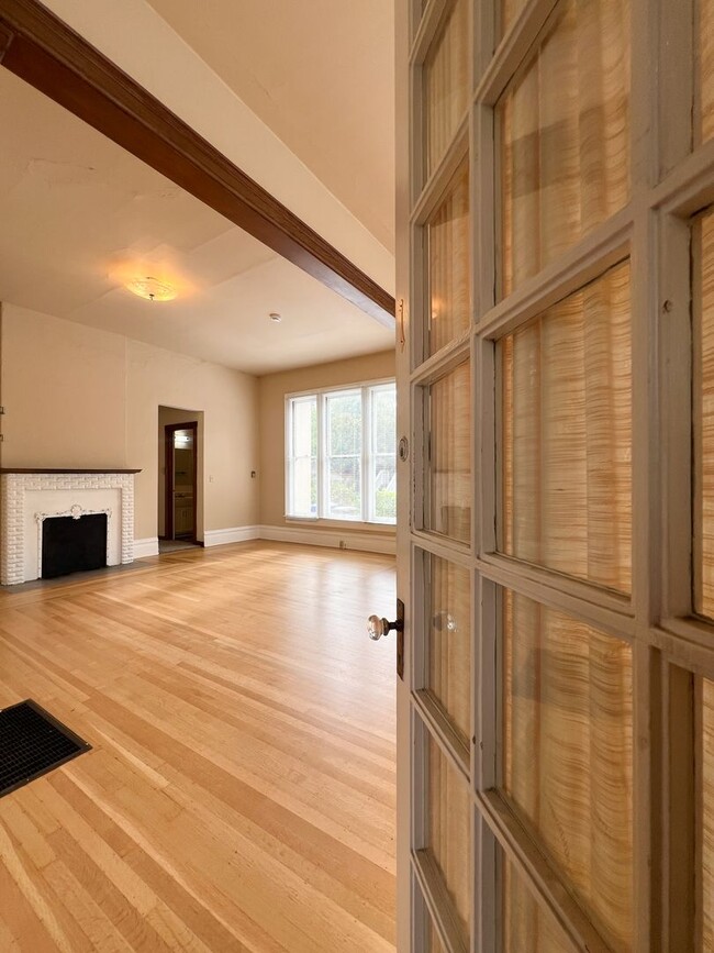 Photo - 2240 Third Street Unidad # 1