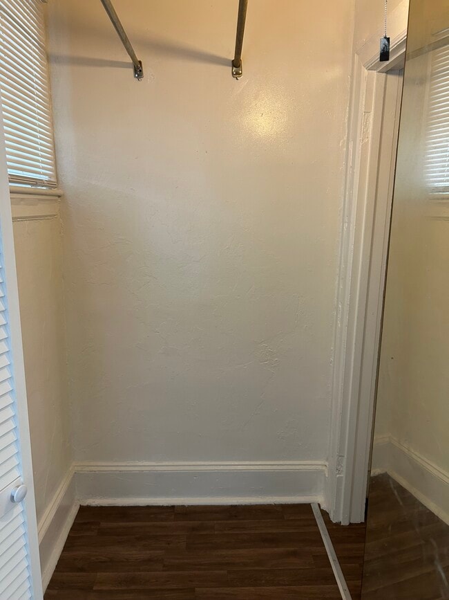 Photo - 5447 Sansom St Unit 2nd floor
