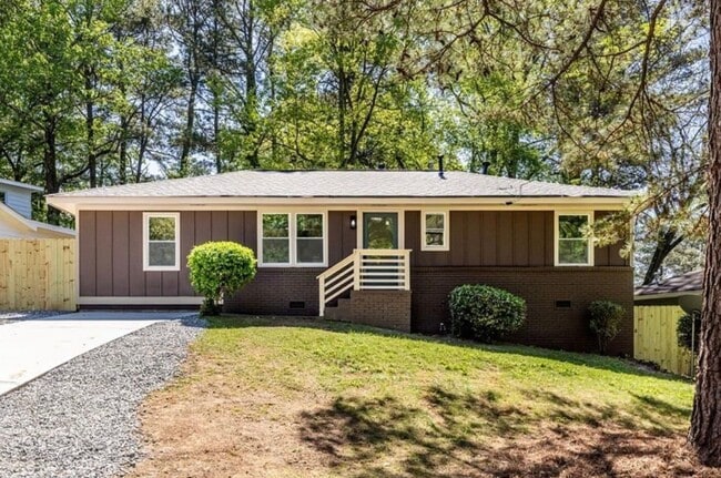 Building Photo - STUNNING RENOVATION! Modern 3BR/2BA Ranch in Sought-After Location!