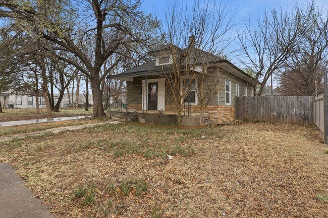 Photo - 1617 NW 7th St