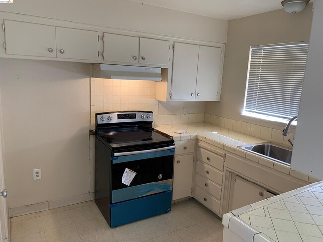 Photo - 742 Ponce De Leon Ave