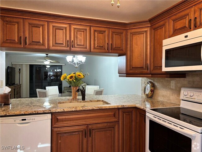 Building Photo - 9315 Central Park Dr Unit 103R Rental