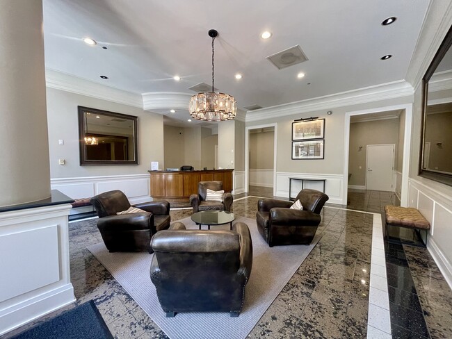Photo - 630 N State St Unit 1605