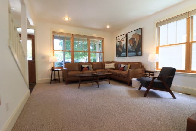 Photo - Fully Furnished home in Sisters Oregon
