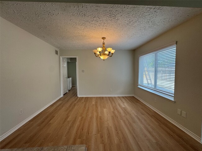 Photo - 22018 Elsinore Dr