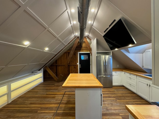 Photo - 708 Rock Beach Rd Unidad North