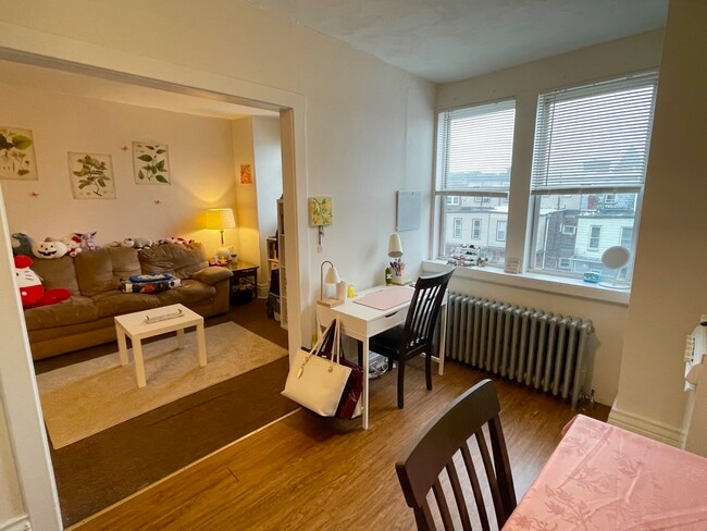 Building Photo - 3604 Dawson St Unit Apt. #4