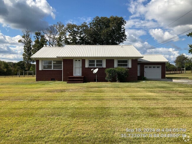 Building Photo - Maryville Charmer Rental