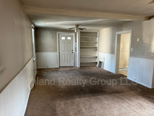 Photo - 352 S 3rd St
