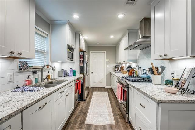 Photo - 9921 Windlake Cir