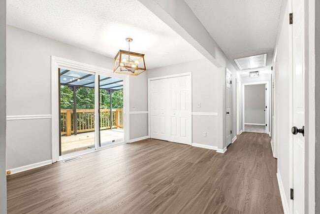Photo - 1703 Winding Way Dr